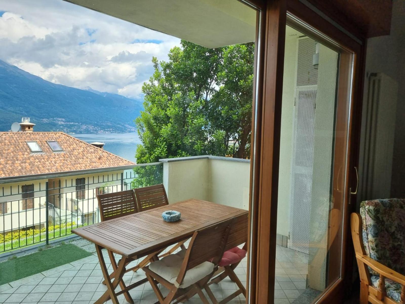 Apartment With Garden And Terrace Beautiful Lake View 벨라노 외부 사진
