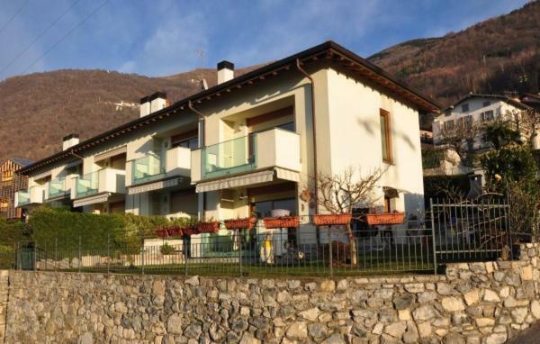 Apartment With Garden And Terrace Beautiful Lake View 벨라노 외부 사진